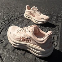 Womens HOKA Bondi 9 Running Shoe - Rose Latte / Rose Cream