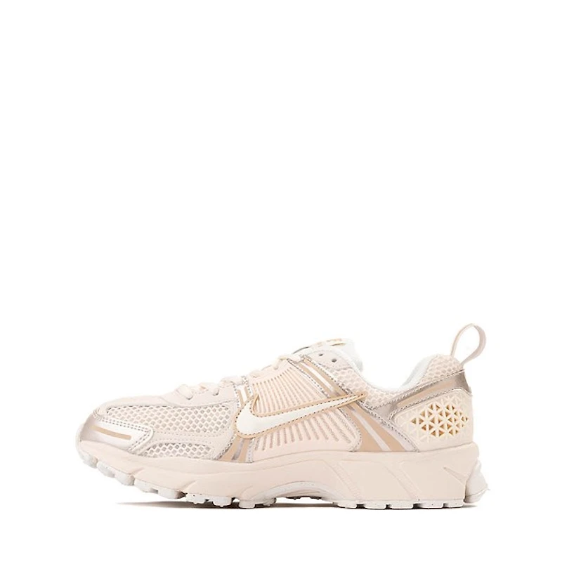Nike Vomero 5 Athletic Shoe - Big Kid Chalk / Sail