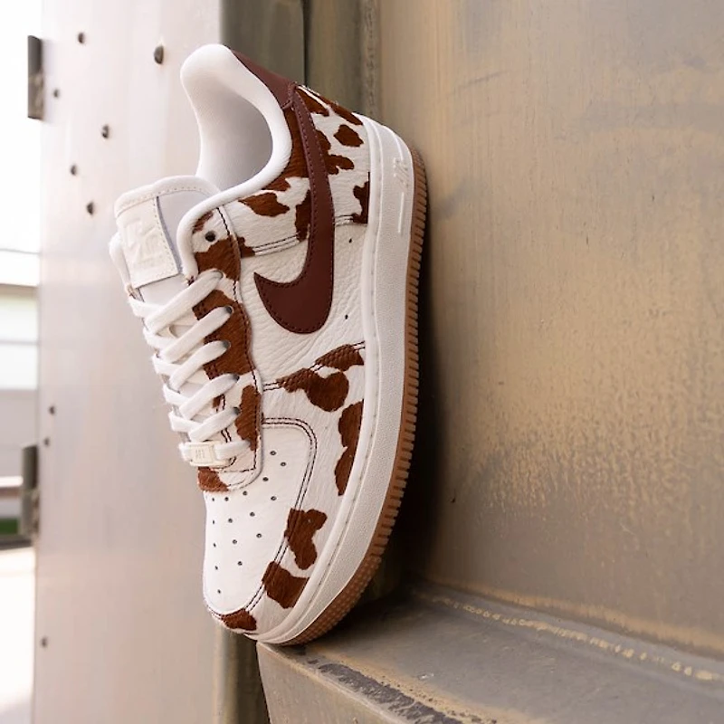 Womens Nike Air Force 1 '07 Athletic Shoe - Field Brown / Sail
