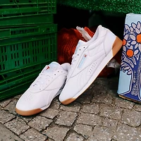 Womens Reebok Freestyle Lo Athletic Shoe - White / Gum