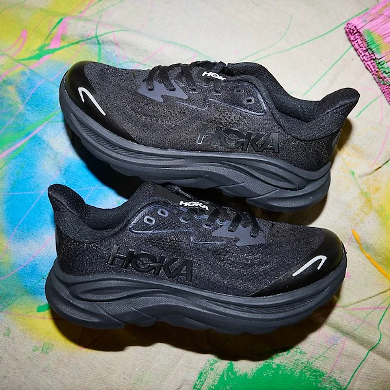 HOKA Clifton 10 Athletic Shoe - Big Kid - Black / Black