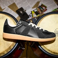 adidas BW Army Athletic Shoe - Core Black / Gum