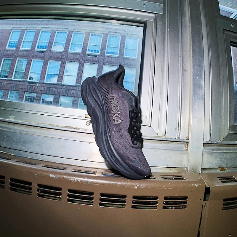 Mens HOKA Clifton 11 Athletic Shoe