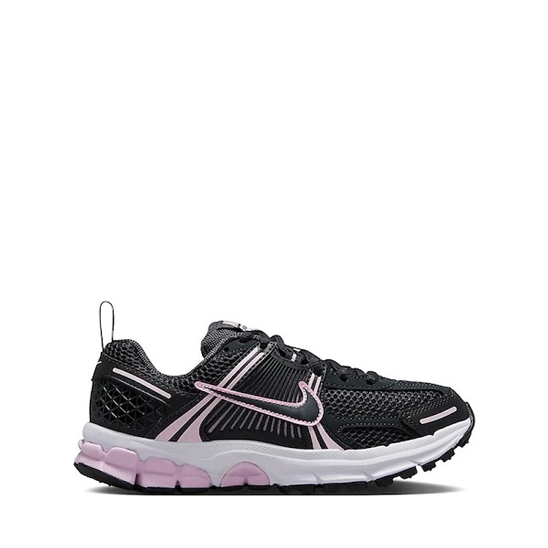 Nike Vomero 5 Athletic Shoe - Big Kid - Dark Smoke Grey / Pink Foam
