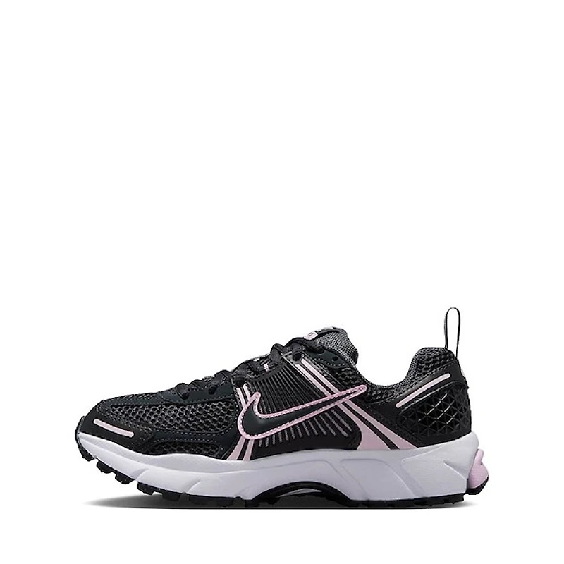 Nike Vomero 5 Athletic Shoe - Big Kid - Dark Smoke Grey / Pink Foam