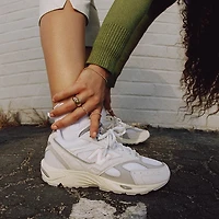 New Balance 880R Athletic Shoe - Reflection / White