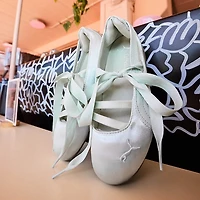 Womens PUMA Speedcat Ballet Étoile Athletic Shoe - Créme De Mint / Gum