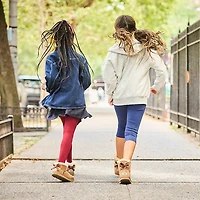 UGG® Ultra Mini Bailey Bow Boot