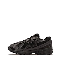 New Balance 740 Athletic Shoe