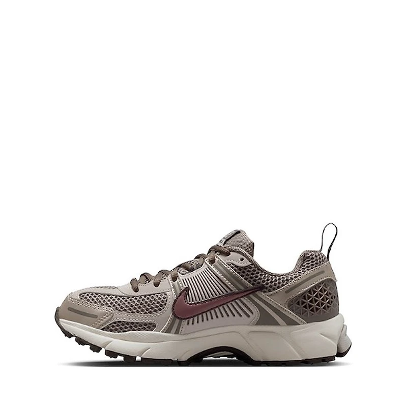 Nike Vomero 5 Athletic Shoe - Big Kid Taupe Haze / Silt Red Pale Ivory Tattoo