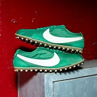 Womens Nike Moon Shoe OG Athletic - Malachite / Soft Pearl Gum Light Brown