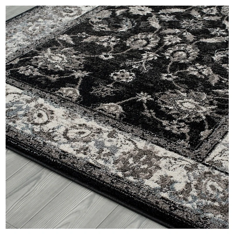 Black Alex Area Rug, 5x7