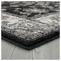 Black Alex Area Rug, 5x7