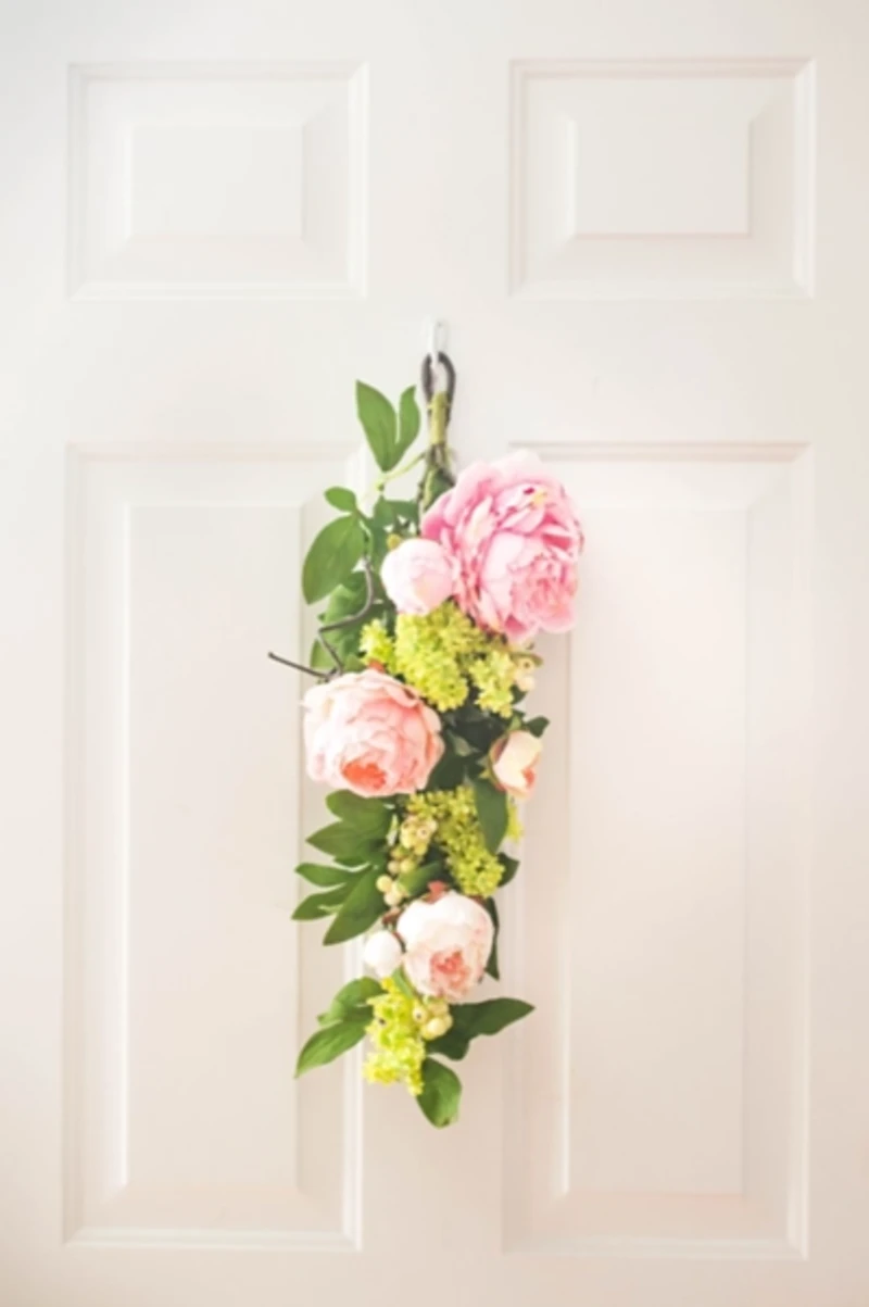 Mixed Peony and Hydrangea Swag Teardrop