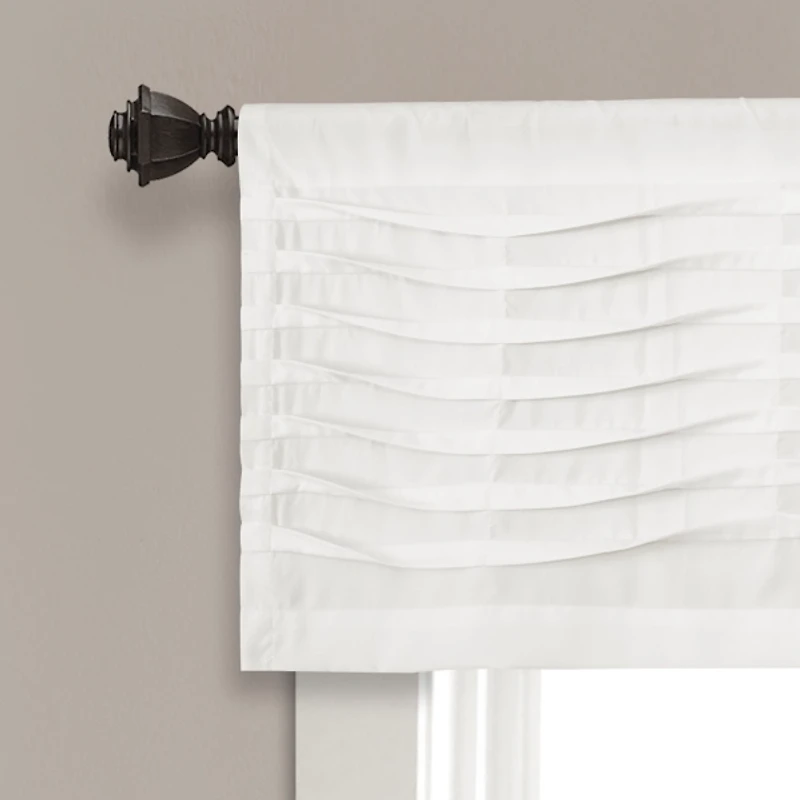 White Wave Pattern Valance