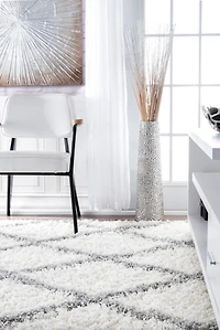 Shanna Diamond Area Rug