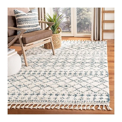 Cream and Blue Bergen Weathered Fringe Rug