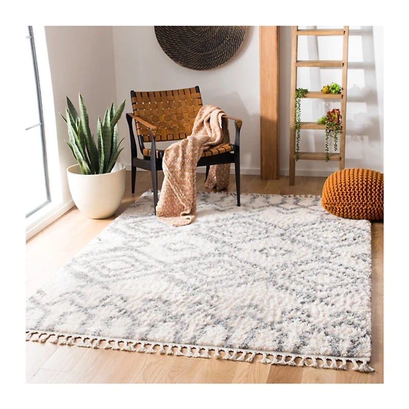 Cream and Gray Bergen Tribal Fringe Shag Rug