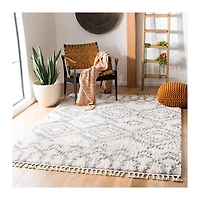 Cream and Gray Bergen Tribal Fringe Shag Rug