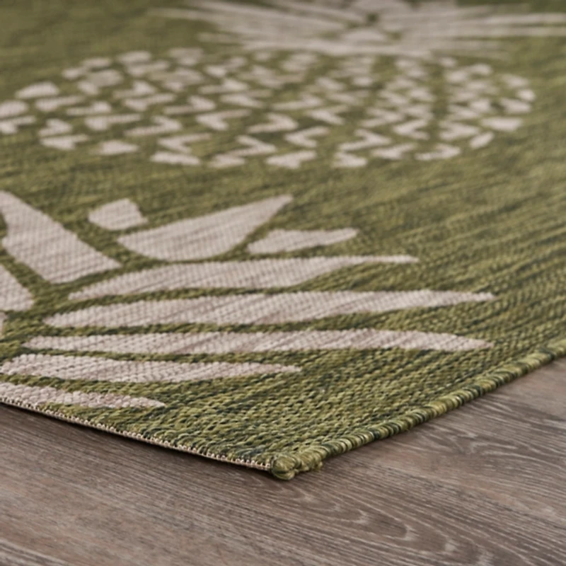 Green Pineapple Outdoor Area Rug, 7x9