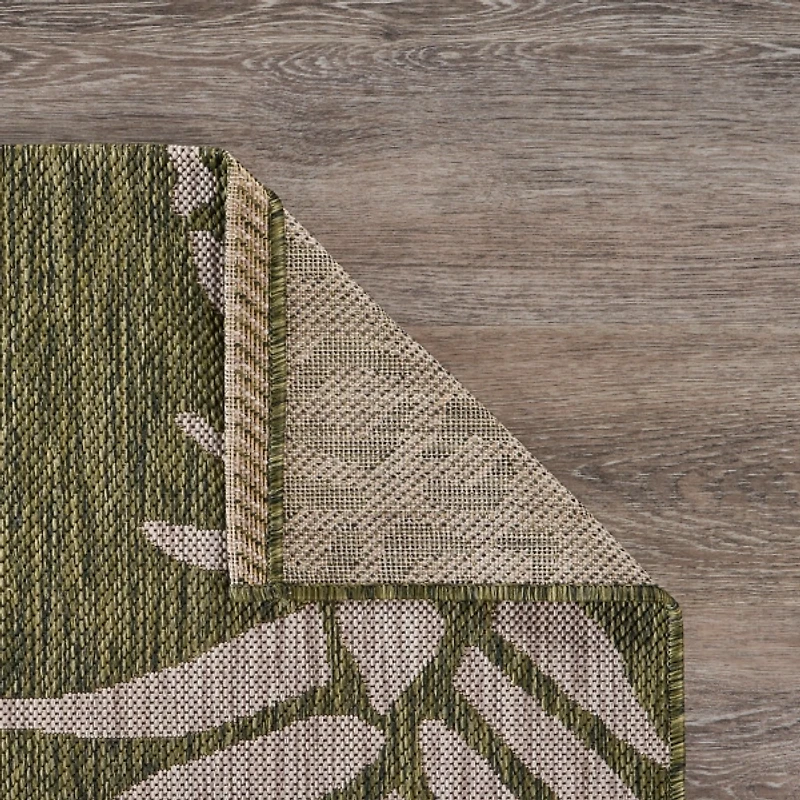 Green Pineapple Outdoor Area Rug, 7x9