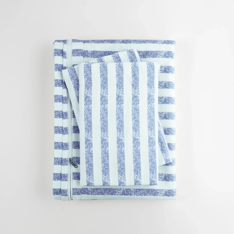 Navy Rugged Stripes Puffed 3-pc. Queen Duvet Set