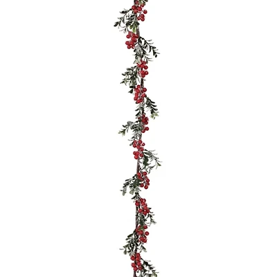 Iced Berry and Boxwood Waterproof Garland