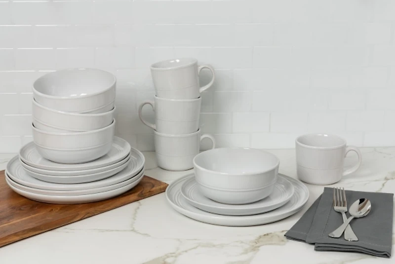White Double Line 16-pc. Dinnerware Set