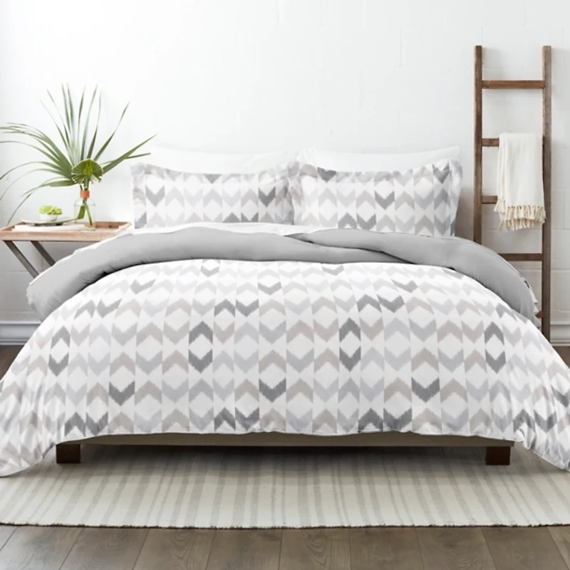 Light Gray Chevron 3-Pc. King Duvet Cover Set