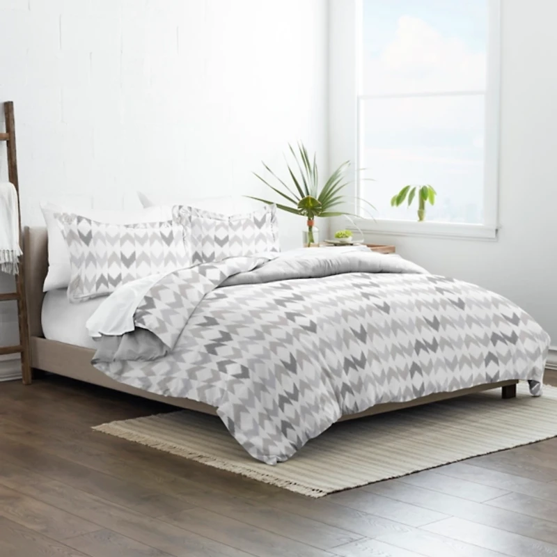Light Gray Chevron 3-Pc. King Duvet Cover Set