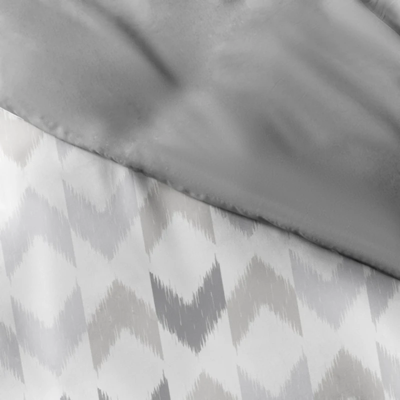 Light Gray Chevron 3-Pc. Queen Duvet Cover Set