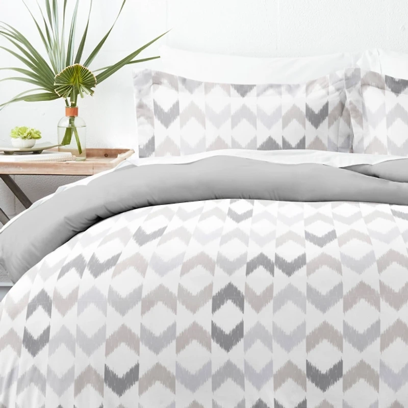 Light Gray Chevron 3-Pc. Queen Duvet Cover Set