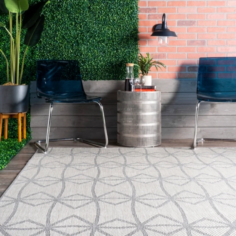 Sanford Light Gray Geometric Outdoor Rug, 5x8