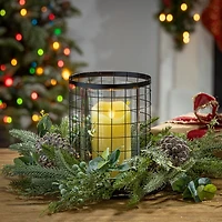 Green Pineberry Window Pane Candle Centerpiece