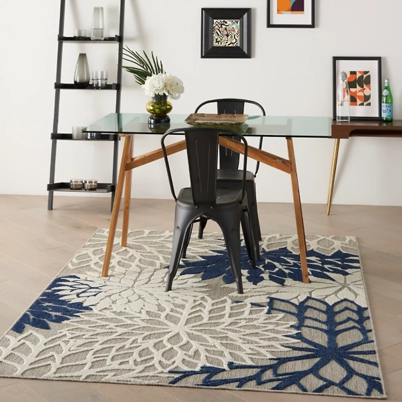 Navy Floral Burst Outdoor Area Rug, 5x7