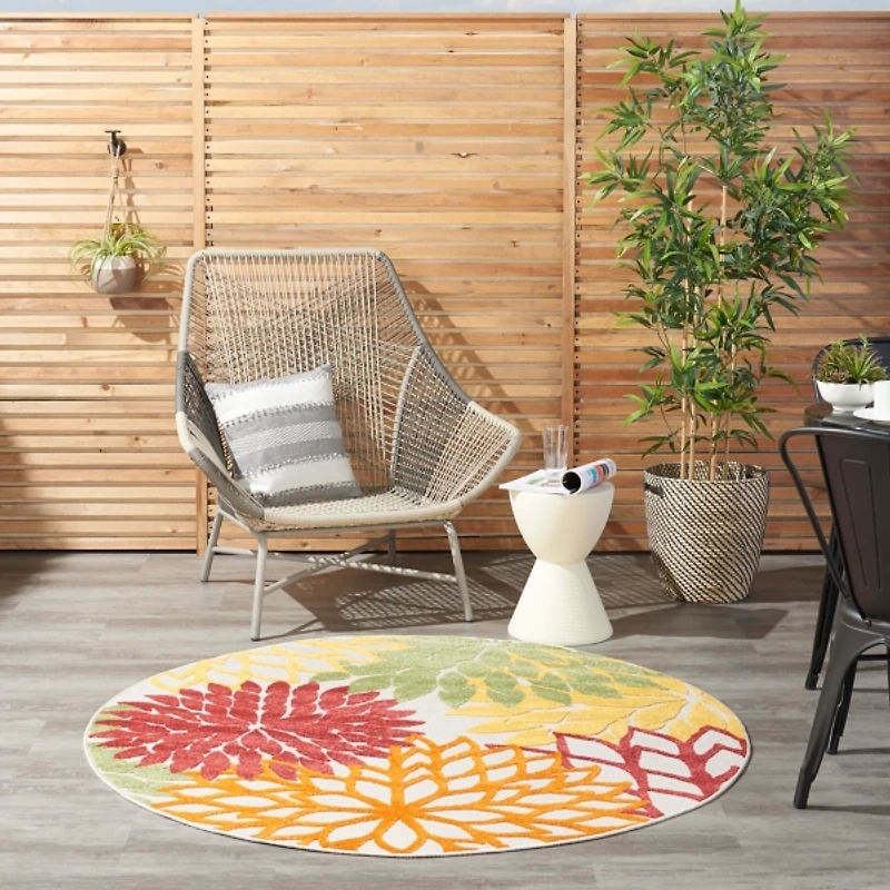 Red Floral Burst Outdoor Round Area Rug