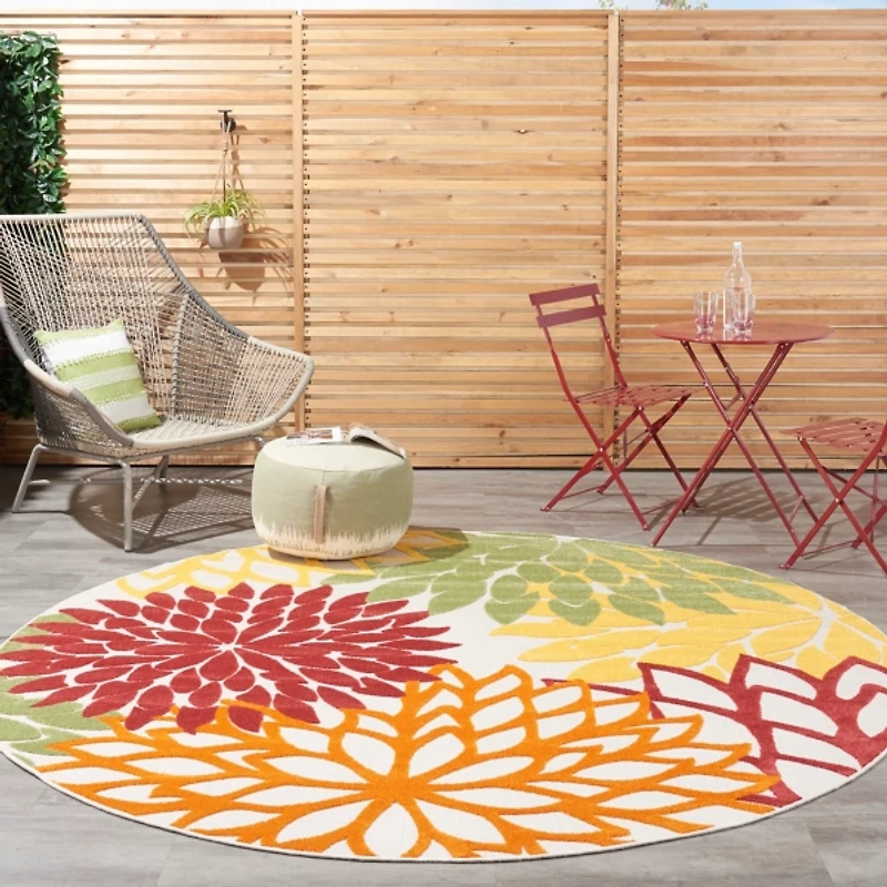 Red Floral Burst Outdoor Round Area Rug, 7 ft.