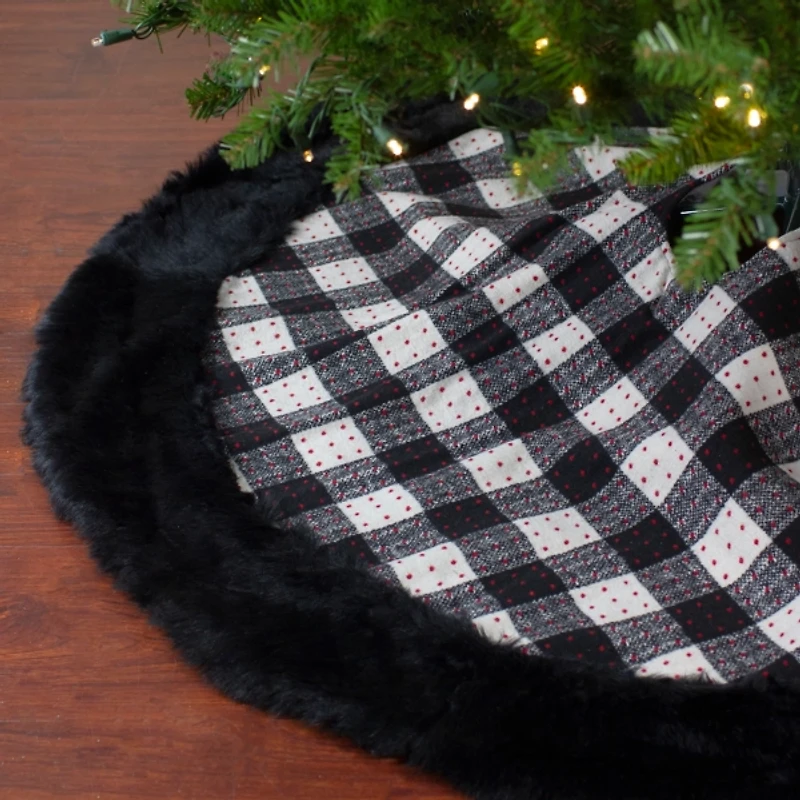 Black and White Buffalo Plaid Tree Skirt with Fur