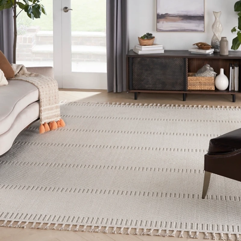 Ivory Chevron Diamond Tasseled Area Rug, 7x10