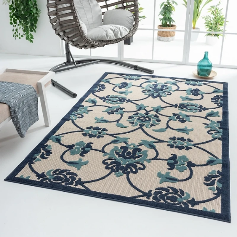Lyla Blue Floral Damask Indoor/Outdoor Rug, 5x8