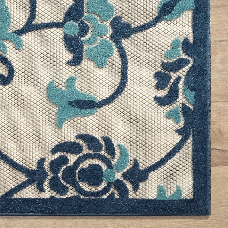 Lyla Blue Floral Damask Indoor/Outdoor Rug, 5x8