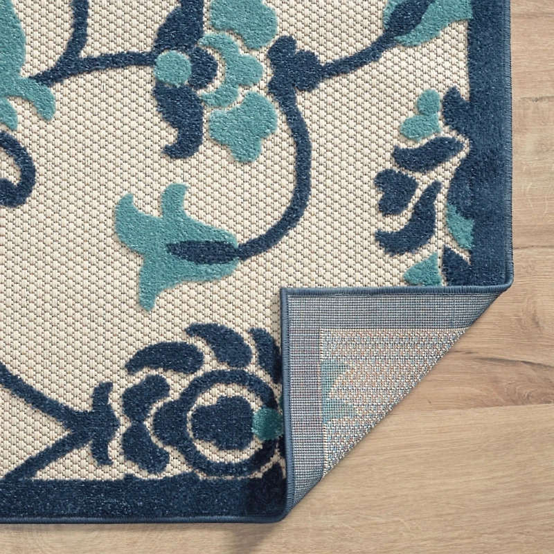 Lyla Blue Floral Damask Indoor/Outdoor Rug, 5x8