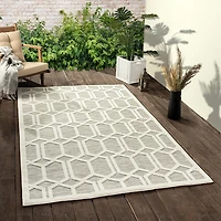 Gray Raised Honeycomb Indoor/Outdoor Area Rug, 7x9