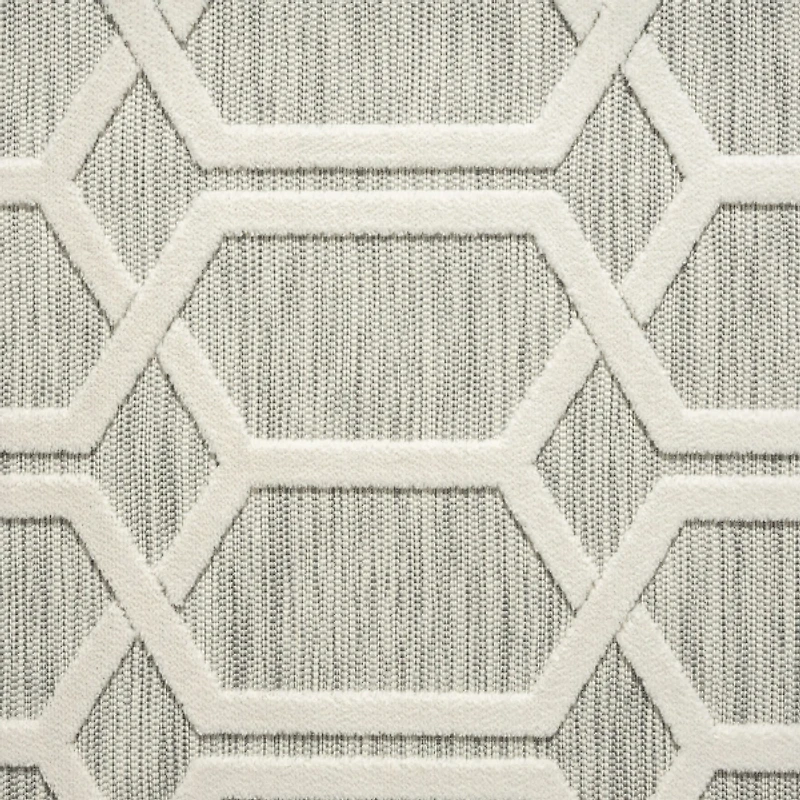 Gray Raised Honeycomb Indoor/Outdoor Area Rug, 7x9