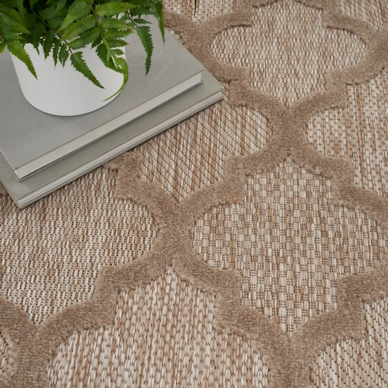 Beige Trellis Indoor/Outdoor Area Rug, 6x9