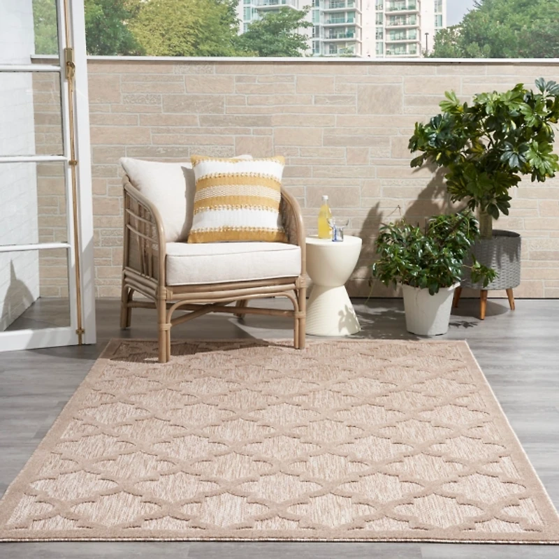 Beige Trellis Indoor/Outdoor Area Rug, 6x9