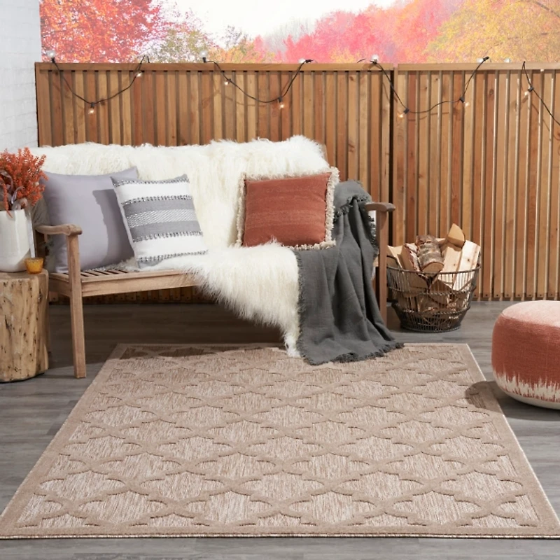 Beige Trellis Indoor/Outdoor Area Rug, 6x9