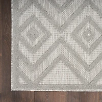 Silver Gray Diamond Indoor/Outdoor Area Rug, 4x6