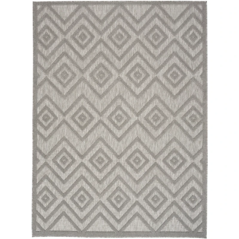 Silver Gray Diamond Indoor/Outdoor Area Rug, 4x6