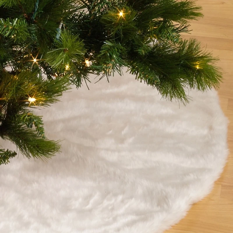 White Snow Fur Tree Skirt